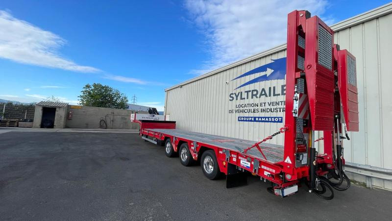 GVN Trailers GVN329 Caiboutti - Semi-reboque baixa: foto 1 GVN Trailers GVN329 Caiboutti - Semi-reboque baixa: foto 1