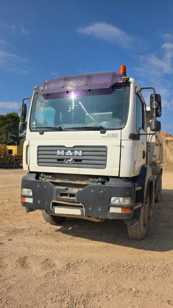 MAN TGA 35.360 - Camião basculante: foto 2 MAN TGA 35.360 - Camião basculante: foto 2