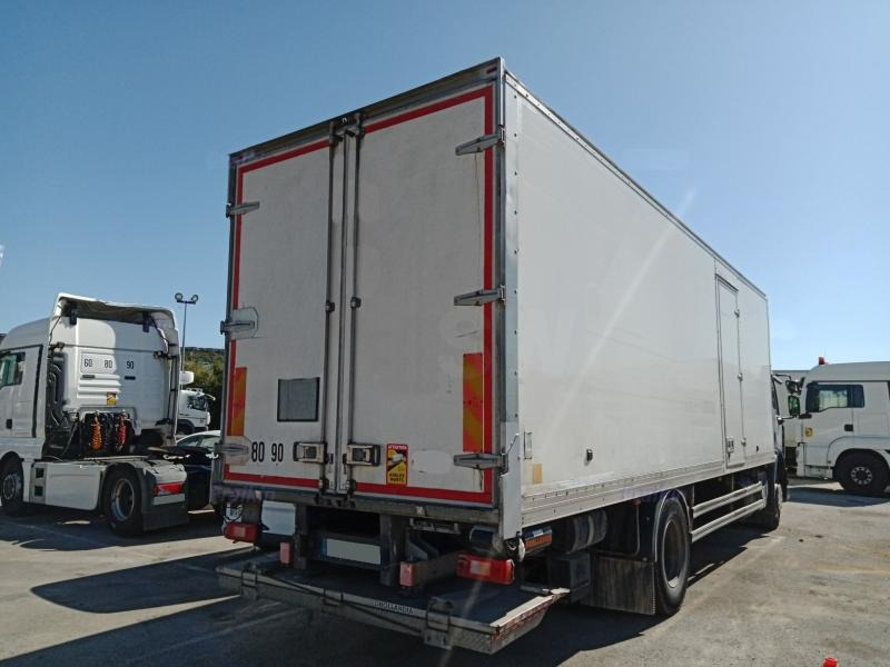Renault D-Series 19 Wide 320 - Camião furgão: foto 2 Renault D-Series 19 Wide 320 - Camião furgão: foto 2