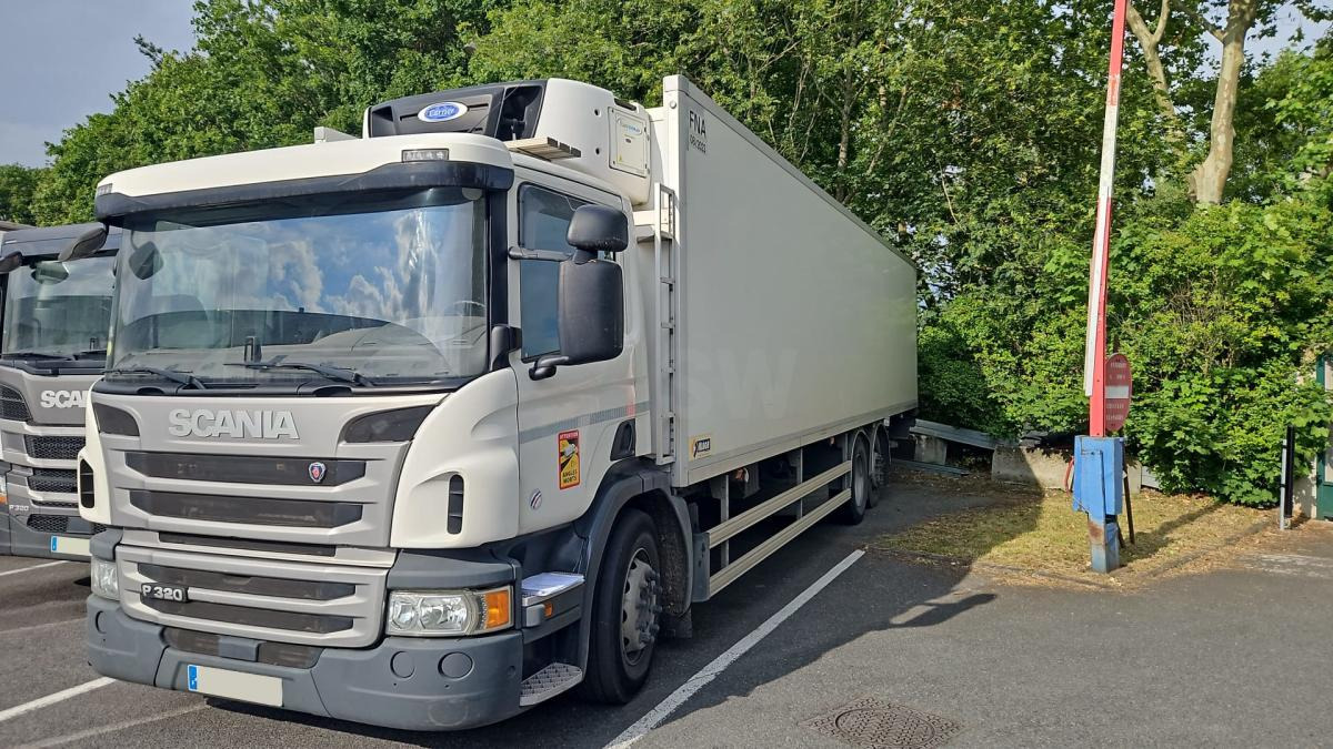 Scania P 320 - Camião frigorífico: foto 3 Scania P 320 - Camião frigorífico: foto 3