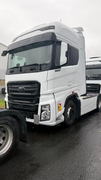 Ford F-MAX - Tractor: foto 1 Ford F-MAX - Tractor: foto 1