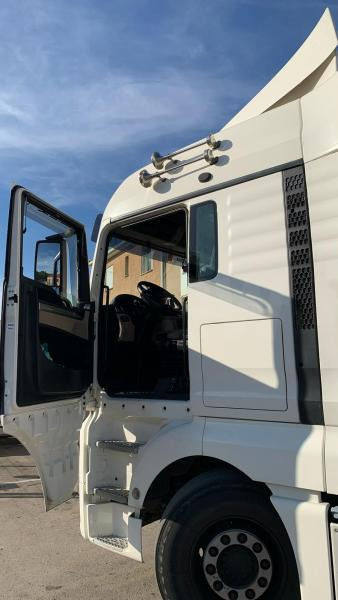 MAN TGX 18.460 - Tractor: foto 5 MAN TGX 18.460 - Tractor: foto 5