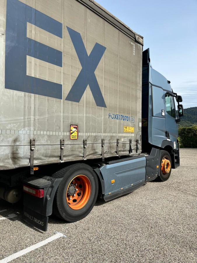Renault Gamme T 480B - Tractor: foto 4 Renault Gamme T 480B - Tractor: foto 4