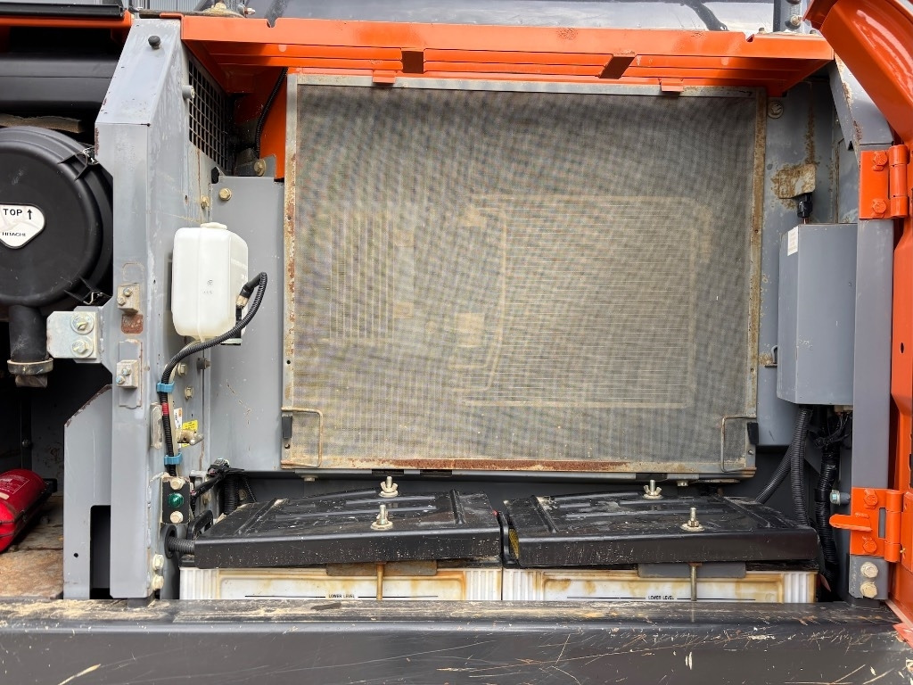 Escavadora de rastos Hitachi ZX 210 LC-6: foto 26