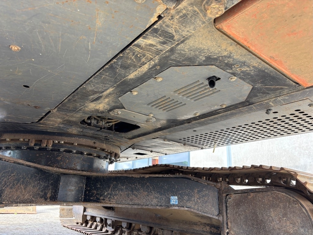 Escavadora de rastos Hitachi ZX 210 LC-6: foto 25