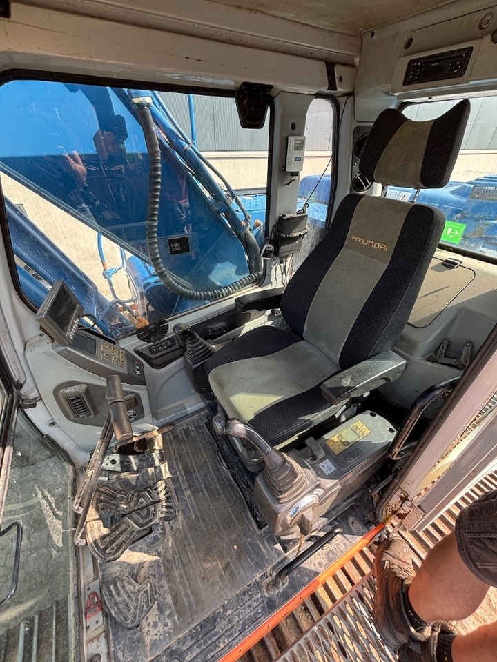 Escavadora de rastos Hyundai Robex 210 LC-7 A - 210: foto 12 Escavadora de rastos Hyundai Robex 210 LC-7 A - 210: foto 12