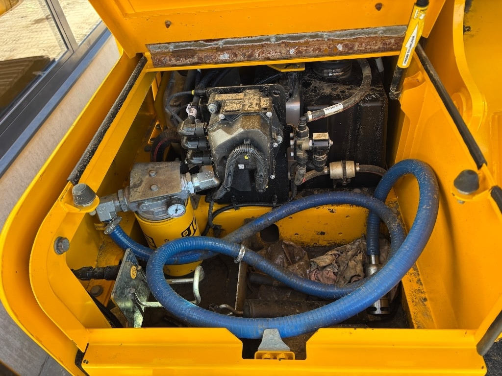 Escavadora de rastos JCB 220 XL 4F -- 220X LC -- 220 X LC - 220: foto 28