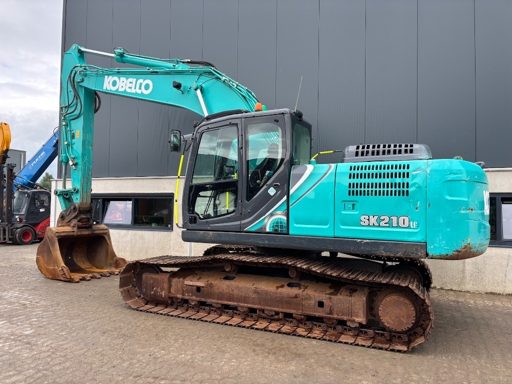 Kobelco SK 210 LC-10 - Escavadora de rastos: foto 2 Kobelco SK 210 LC-10 - Escavadora de rastos: foto 2