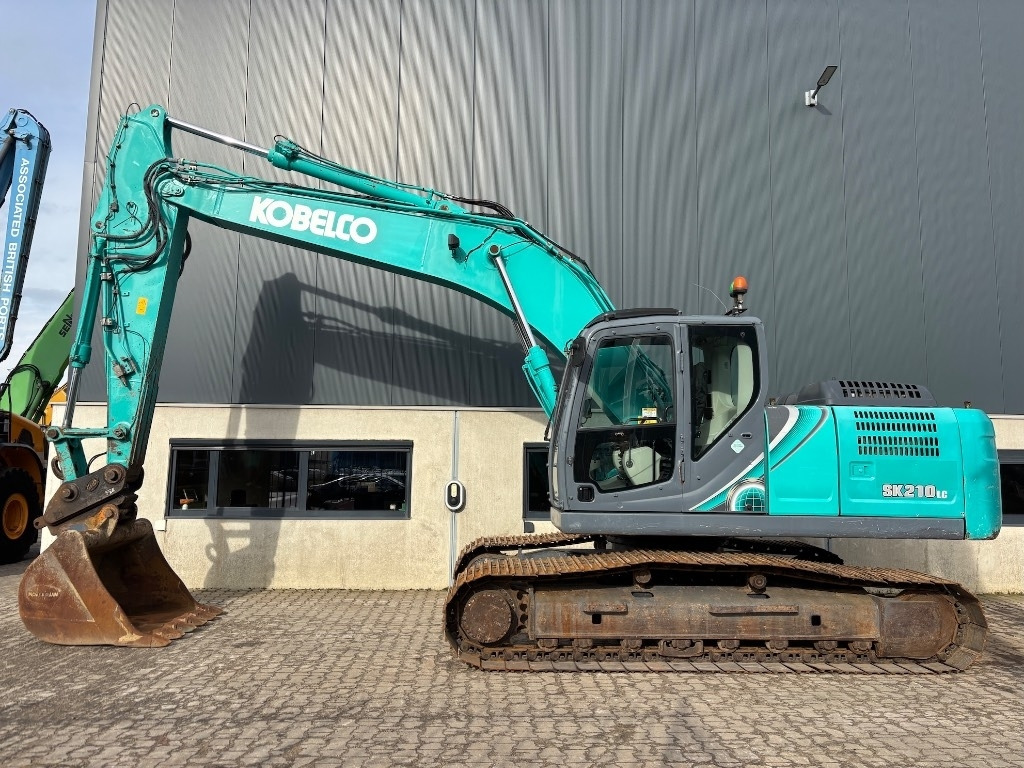 Kobelco SK 210 LC-10 - SK210 - SK 210 - Escavadora de rastos: foto 2 Kobelco SK 210 LC-10 - SK210 - SK 210 - Escavadora de rastos: foto 2