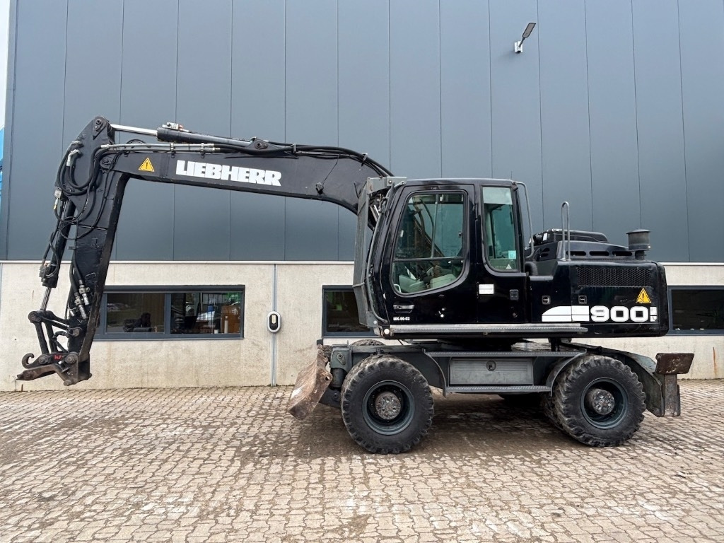 Liebherr A 900 C - A900 - A 904 C  - Escavadeira de rodas: foto 2 Liebherr A 900 C - A900 - A 904 C  - Escavadeira de rodas: foto 2