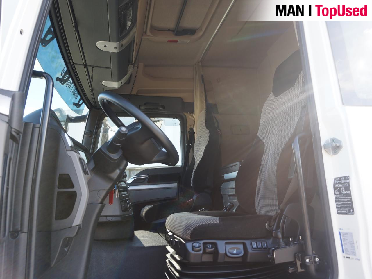 MAN TGS 26.460 6X2-4 BL Abroll Kipper - Camião basculante: foto 5 MAN TGS 26.460 6X2-4 BL Abroll Kipper - Camião basculante: foto 5