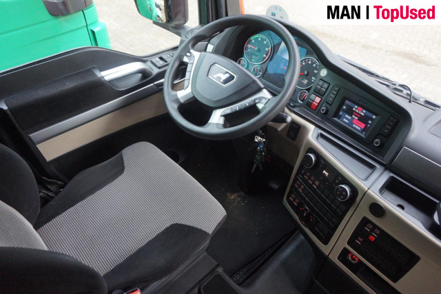 Fotografia de interior 1: Tractor MAN TGX 18.460 4X2 BLS / ADR EXIII / PTO