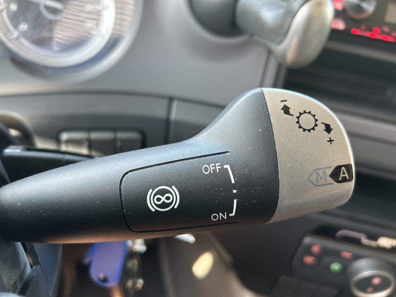 DAF CF 260 FA / Carrier Koeler - 30 gr / Chereau Frigobox / Laadklep 2000 kg - Camião frigorífico: foto 5 DAF CF 260 FA / Carrier Koeler - 30 gr / Chereau Frigobox / Laadklep 2000 kg - Camião frigorífico: foto 5