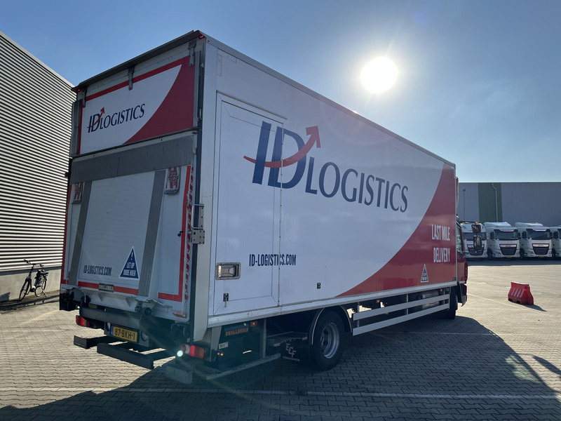 DAF LF 210 FA / 12 Ton / 394 dkm / Box / Loadlift / NL Truck - Camião furgão: foto 2 DAF LF 210 FA / 12 Ton / 394 dkm / Box / Loadlift / NL Truck - Camião furgão: foto 2