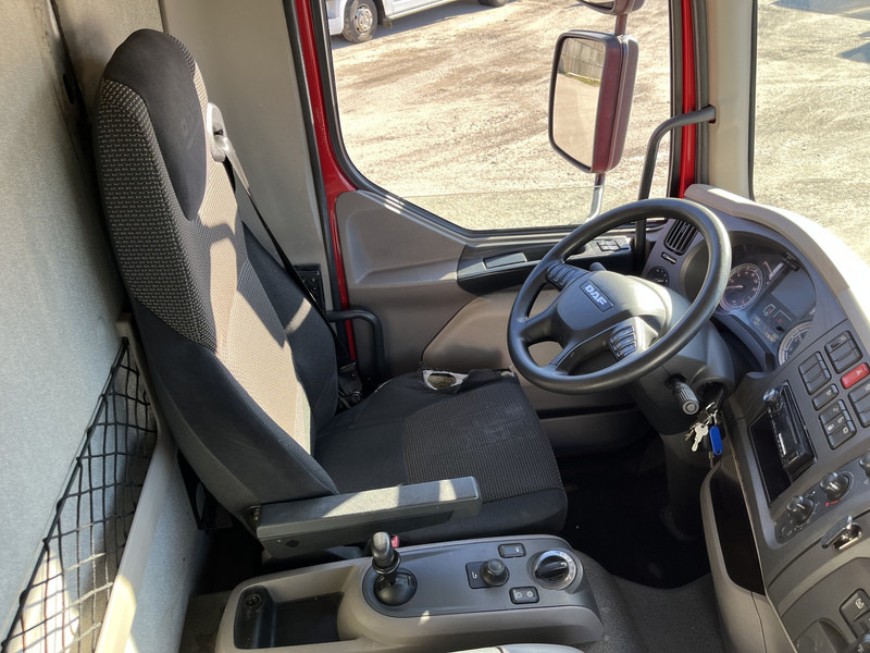DAF LF 210 FA / 12 Ton / 416 dkm / Koffer / LBW / NL LKW - Camião furgão: foto 3 DAF LF 210 FA / 12 Ton / 416 dkm / Koffer / LBW / NL LKW - Camião furgão: foto 3