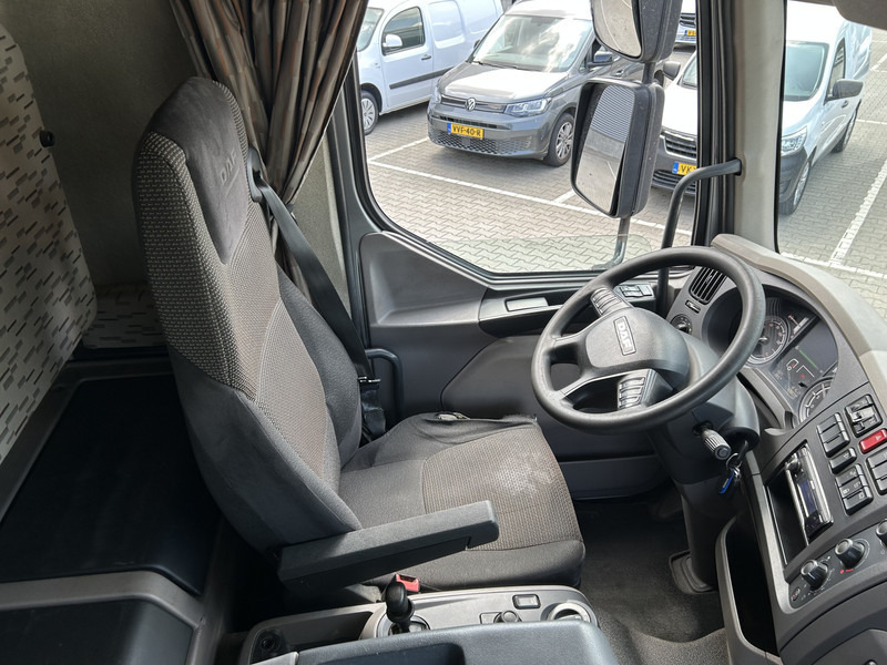 DAF LF 310 FA / Effer 175.2/3s Crane / 728 dkm / Flat Bed / APK TUV 10-25 - Camião grua: foto 3 DAF LF 310 FA / Effer 175.2/3s Crane / 728 dkm / Flat Bed / APK TUV 10-25 - Camião grua: foto 3