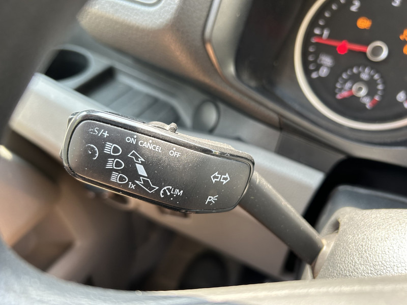 MAN TGE 3.180 2.0 Euro 6 / Box / 420 dkm / Loadlift / Cruise / NL Van - Carrinha de contentor: foto 5 MAN TGE 3.180 2.0 Euro 6 / Box / 420 dkm / Loadlift / Cruise / NL Van - Carrinha de contentor: foto 5