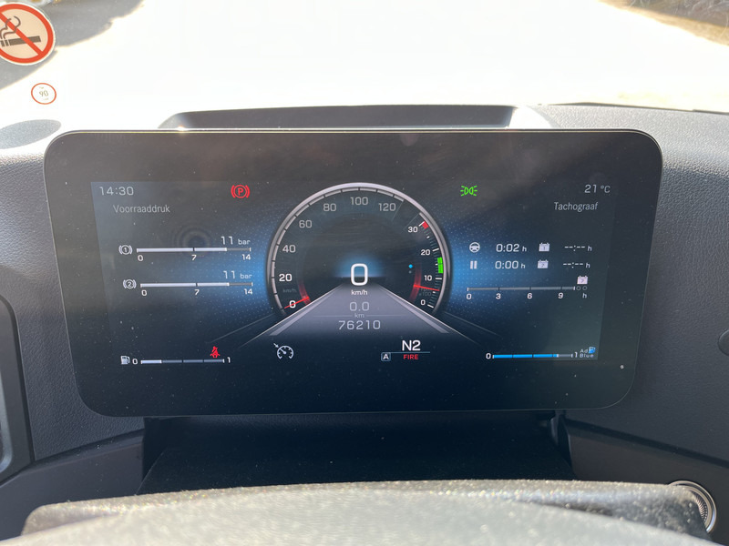 Mercedes-Benz Actros 2124 / 2023 / 18 Ton / Box / Laadklep - Camião furgão: foto 4 Mercedes-Benz Actros 2124 / 2023 / 18 Ton / Box / Laadklep - Camião furgão: foto 4