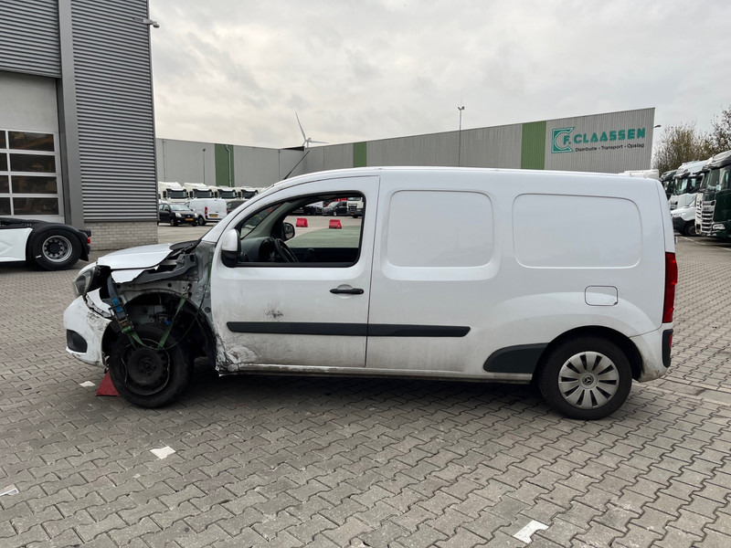 Mercedes-Benz Citan 109 CDI / Extra Lang / UNFALL / DAMAGE - Furgão compacto: foto 4 Mercedes-Benz Citan 109 CDI / Extra Lang / UNFALL / DAMAGE - Furgão compacto: foto 4