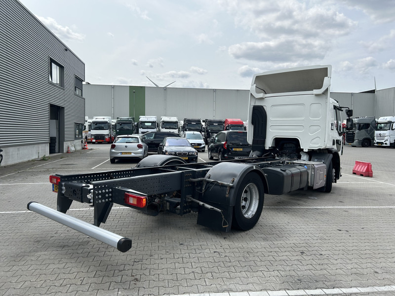 Renault D Wide 380 / Chassis - Cabine 6.5 mtr / 549 dkm / Full Air / NL Truck - Camião chassi: foto 2 Renault D Wide 380 / Chassis - Cabine 6.5 mtr / 549 dkm / Full Air / NL Truck - Camião chassi: foto 2