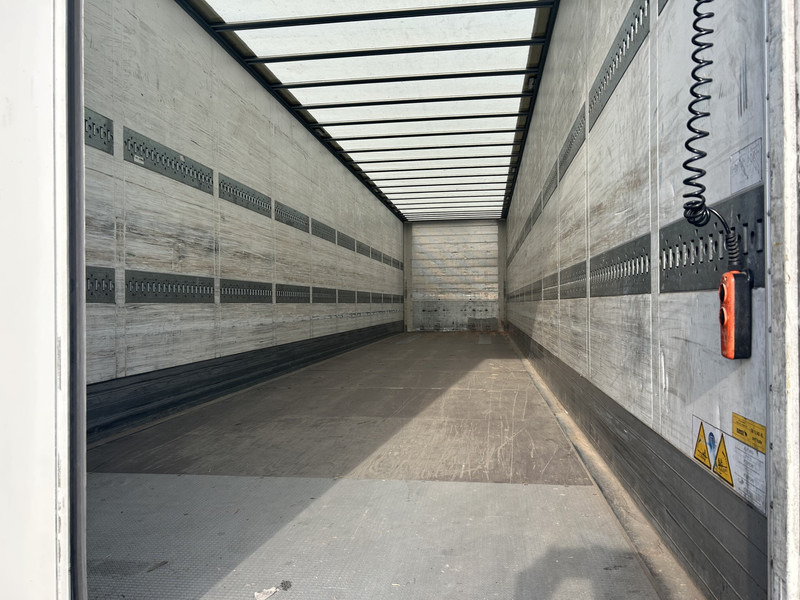 Schmitz Cargobull SCB S3B / Box / Loadlift / 2x Liftas / APK 03-26 - Semi-reboque furgão: foto 3 Schmitz Cargobull SCB S3B / Box / Loadlift / 2x Liftas / APK 03-26 - Semi-reboque furgão: foto 3