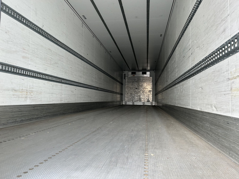 Schmitz Cargobull SCB S3B / Carrier Vector 1550 Frigo / Disk / APK TUV 04-26 - Semi-reboque frigorífico: foto 3 Schmitz Cargobull SCB S3B / Carrier Vector 1550 Frigo / Disk / APK TUV 04-26 - Semi-reboque frigorífico: foto 3