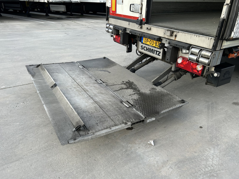 Schmitz Cargobull SCB S3B / Carrier Vector 1950 / Frigo Box / Loadlift / APK TUV 03-26 - Semi-reboque frigorífico: foto 5 Schmitz Cargobull SCB S3B / Carrier Vector 1950 / Frigo Box / Loadlift / APK TUV 03-26 - Semi-reboque frigorífico: foto 5