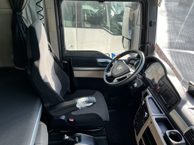 MAN TGX 18.460 XXL / Motor Defect -> Not Running / Retarder / 526 dkm / 2 Tanks - Tractor: foto 3 MAN TGX 18.460 XXL / Motor Defect -> Not Running / Retarder / 526 dkm / 2 Tanks - Tractor: foto 3