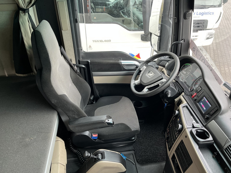 MAN TGX 18.460 XXL / Motor Defect -> Not Running / Retarder / 645 dkm / 2 Tanks - Tractor: foto 3 MAN TGX 18.460 XXL / Motor Defect -> Not Running / Retarder / 645 dkm / 2 Tanks - Tractor: foto 3
