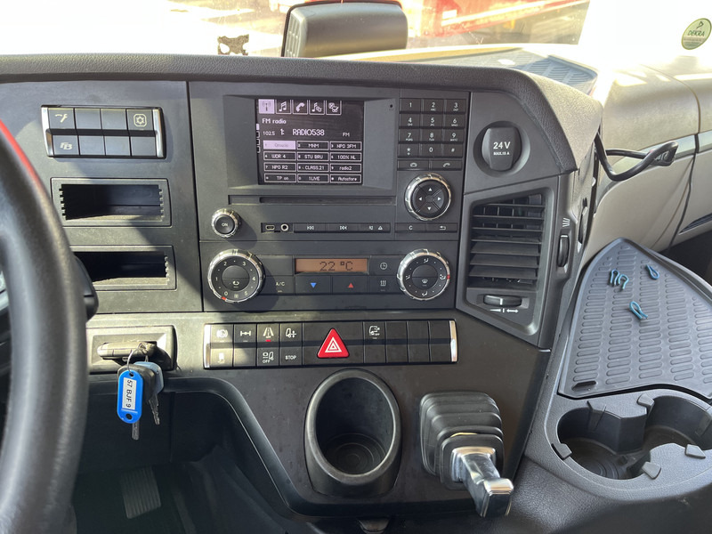 Mercedes-Benz Actros 1842 Streamspace / 871 dkm / 2 Tanks / NL Truck - Tractor: foto 5 Mercedes-Benz Actros 1842 Streamspace / 871 dkm / 2 Tanks / NL Truck - Tractor: foto 5