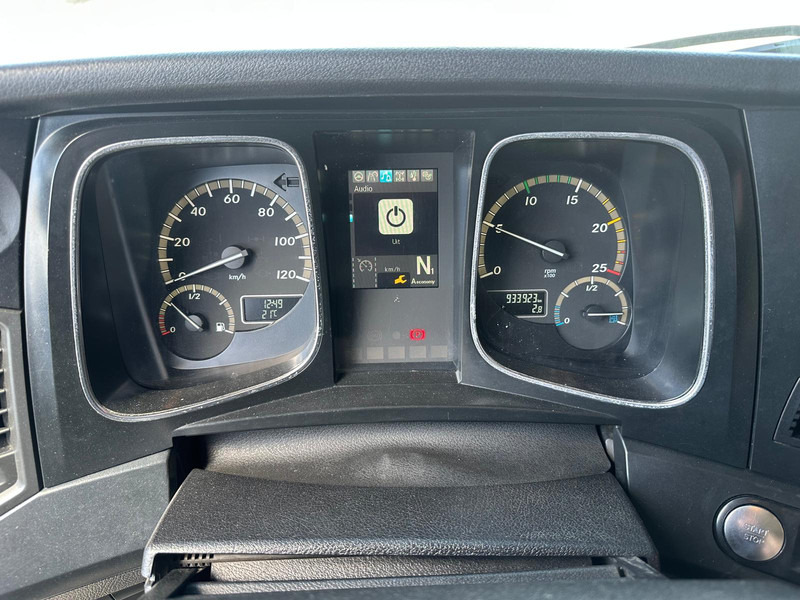 Mercedes-Benz Actros 1842 Streamspace / 933 dkm / 2 Tanks / NL Truck - Tractor: foto 4 Mercedes-Benz Actros 1842 Streamspace / 933 dkm / 2 Tanks / NL Truck - Tractor: foto 4