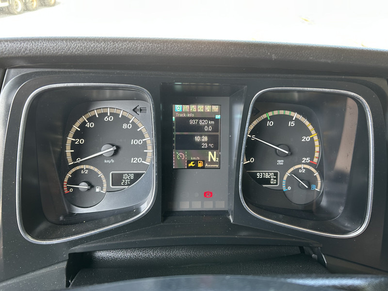 Mercedes-Benz Actros 1842 Streamspace / 937 dkm / 2 Tanks / NL Truck - Tractor: foto 4 Mercedes-Benz Actros 1842 Streamspace / 937 dkm / 2 Tanks / NL Truck - Tractor: foto 4