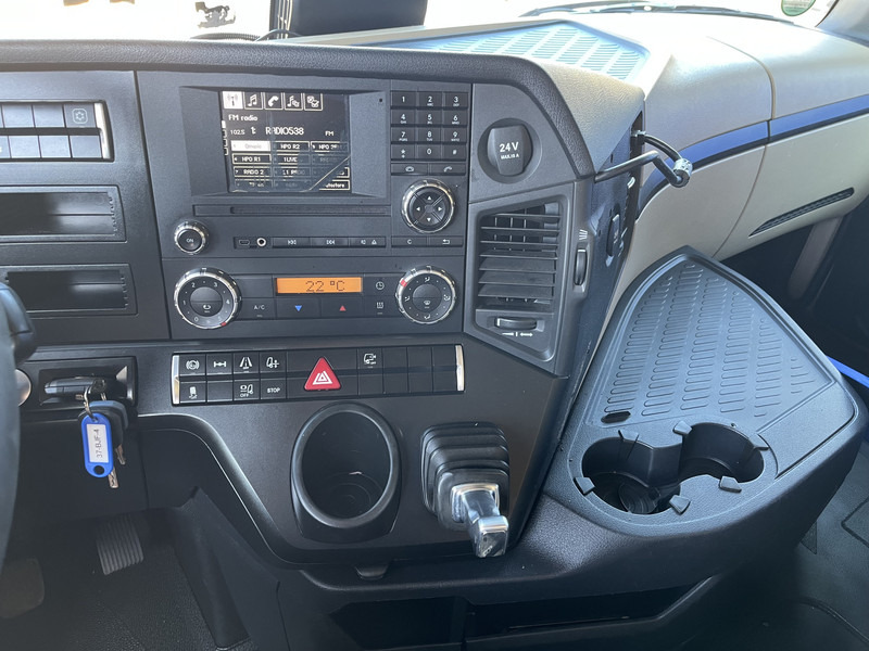 Mercedes-Benz Actros 1842 Streamspace / 937 dkm / 2 Tanks / NL Truck - Tractor: foto 5 Mercedes-Benz Actros 1842 Streamspace / 937 dkm / 2 Tanks / NL Truck - Tractor: foto 5