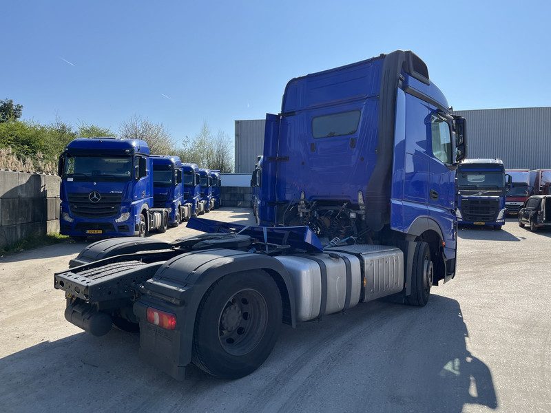 Mercedes-Benz Actros 1842 Streamspace / 945 dkm / 2 Tanks / NL Truck - Tractor: foto 2 Mercedes-Benz Actros 1842 Streamspace / 945 dkm / 2 Tanks / NL Truck - Tractor: foto 2