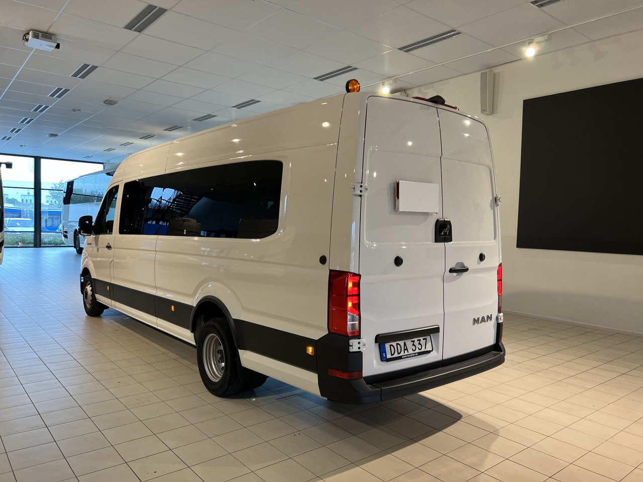 MAN TGE 5.160 Intercity - Minibus, Furgão de passageiros: foto 4 MAN TGE 5.160 Intercity - Minibus, Furgão de passageiros: foto 4