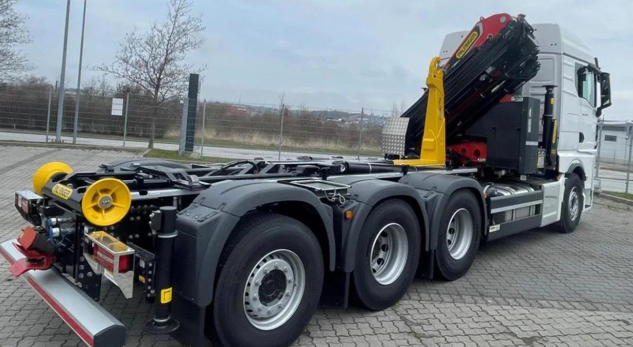 MAN TGS 35.510 8×4 Tridem kranväxlare Palfinger - Camião polibenne, Camião grua: foto 4 MAN TGS 35.510 8×4 Tridem kranväxlare Palfinger - Camião polibenne, Camião grua: foto 4