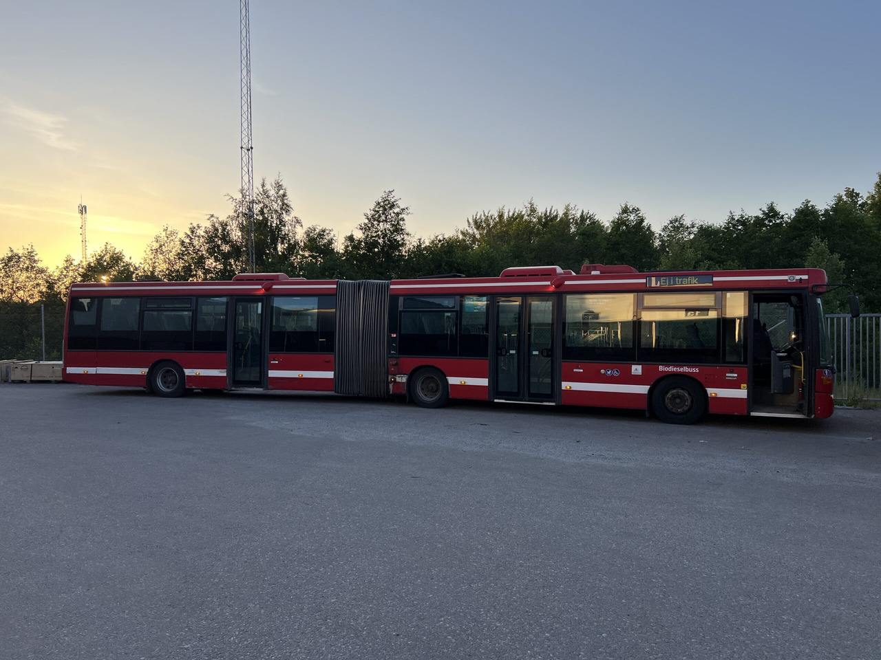 SCANIA Omnilink ledbuss EEV - Autocarro articulado: foto 1 SCANIA Omnilink ledbuss EEV - Autocarro articulado: foto 1