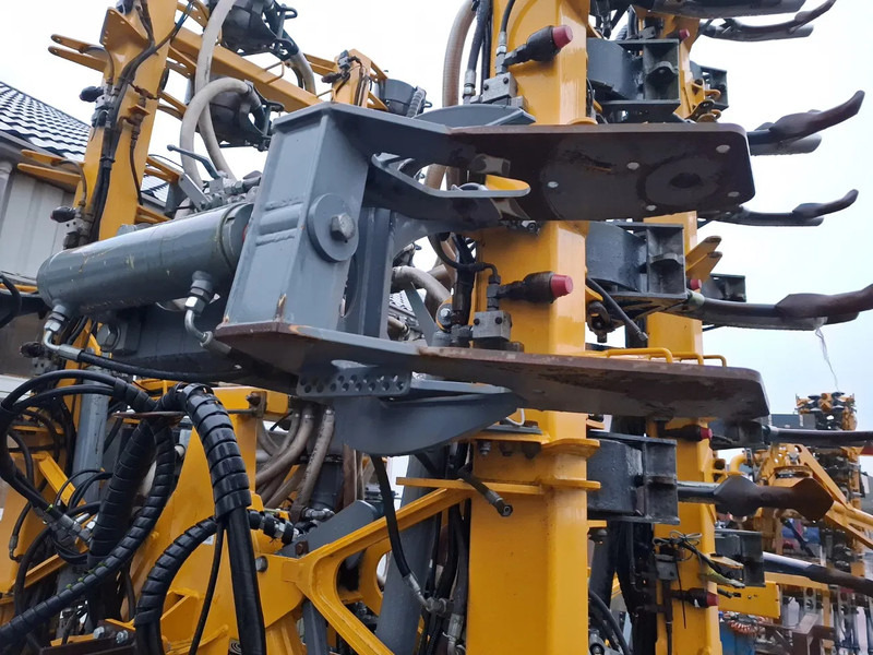 Bouwlandbemester HT8250 - Espalhador de estrume: foto 4 Bouwlandbemester HT8250 - Espalhador de estrume: foto 4