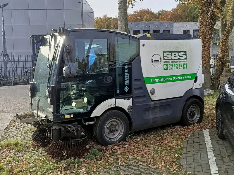 Mathieu MC210 Azura MC210 - Varredora urbana: foto 3 Mathieu MC210 Azura MC210 - Varredora urbana: foto 3