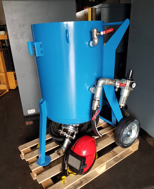 PIASKARKA OCZYSZCZARKA CLEMCO 200L KOMPLET - Equipamento de construção: foto 1 PIASKARKA OCZYSZCZARKA CLEMCO 200L KOMPLET - Equipamento de construção: foto 1