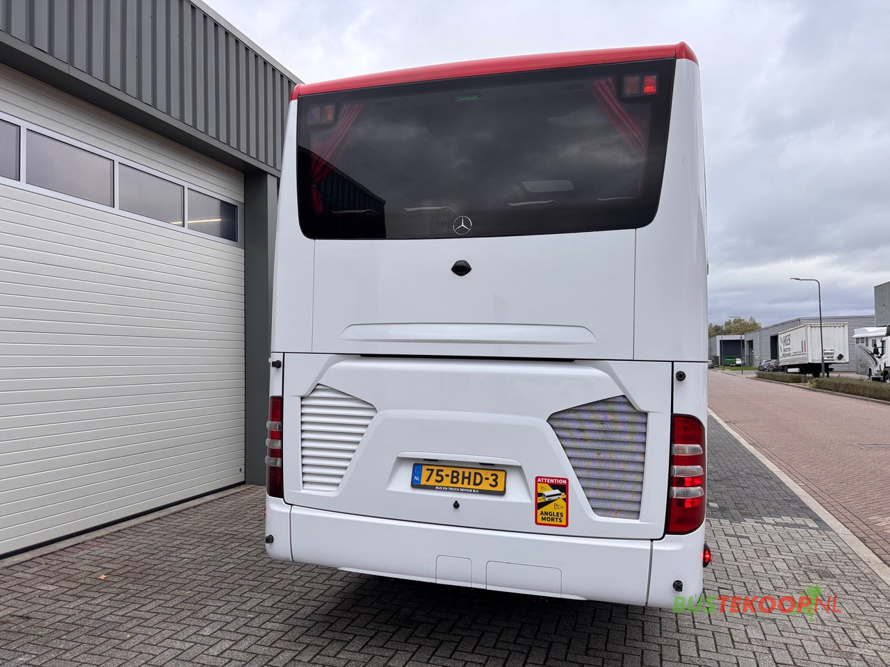 Mercedes TOURISMO RHD-M/2A - Autocarro: foto 5 Mercedes TOURISMO RHD-M/2A - Autocarro: foto 5