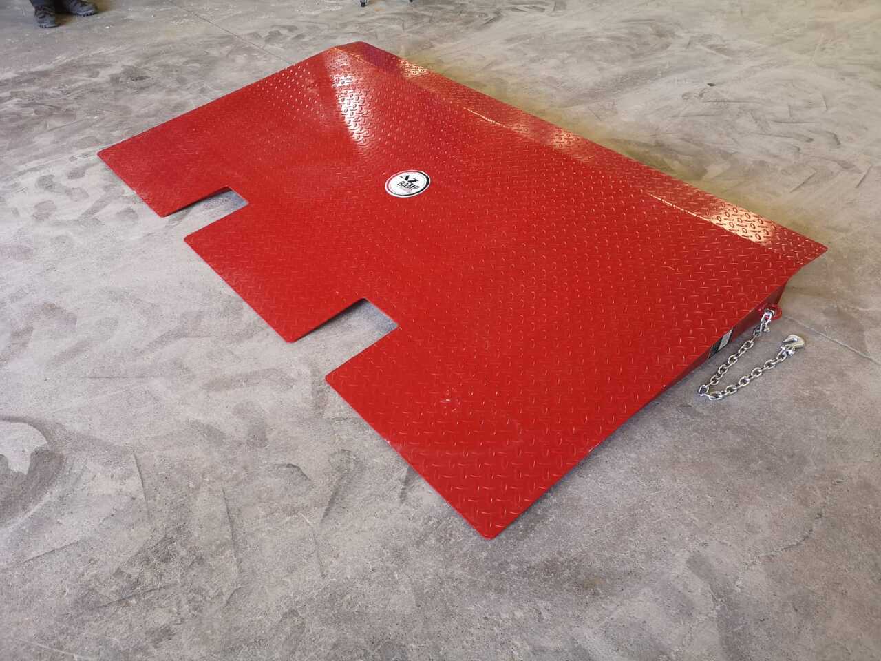 AZ RAMP HCRN06 - Rampa de carregamento: foto 3 AZ RAMP HCRN06 - Rampa de carregamento: foto 3