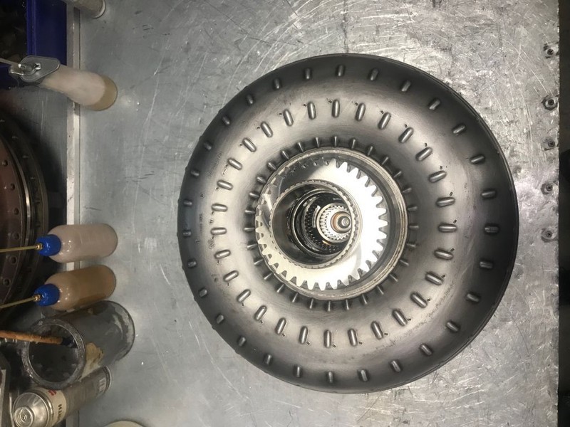 Volvo 11038440 Torque converter A25 A30 A35 A40 (D) - Transmissão por Caminhão articulado: foto 3 Volvo 11038440 Torque converter A25 A30 A35 A40 (D) - Transmissão por Caminhão articulado: foto 3