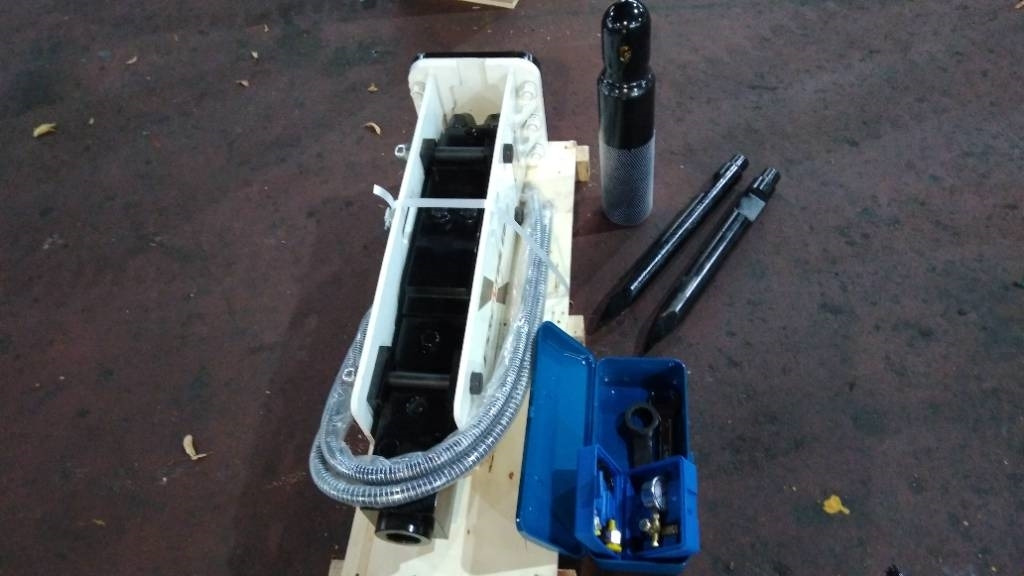 Essential EB20 - Martelo hidráulico por Máquina de construção: foto 5 Essential EB20 - Martelo hidráulico por Máquina de construção: foto 5