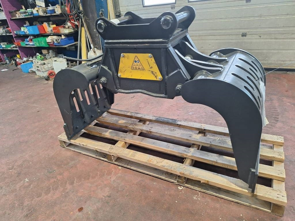 Mustang GRP 750 Muuttoale! - Garra por Máquina de construção: foto 1 Mustang GRP 750 Muuttoale! - Garra por Máquina de construção: foto 1