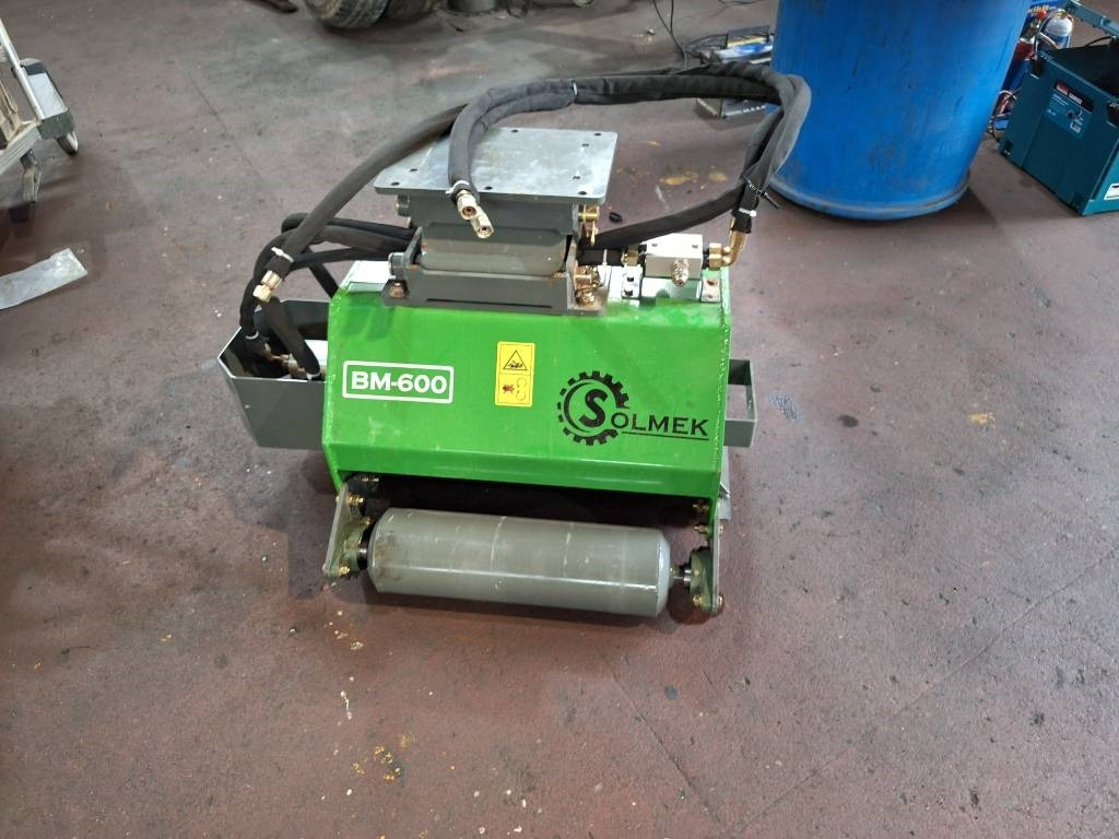 Solmek Bm-600 - Tesoura de demolição: foto 1 Solmek Bm-600 - Tesoura de demolição: foto 1