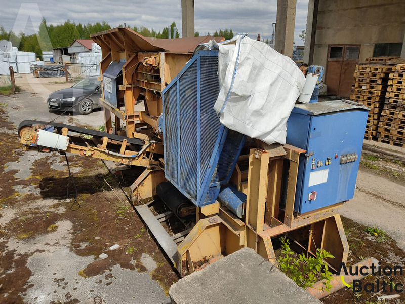 BMD RA700/4 - Maquina para lavrar a terra: foto 5 BMD RA700/4 - Maquina para lavrar a terra: foto 5