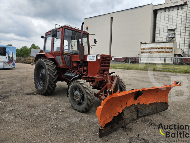 Belarus MTZ 82 - Trator: foto 2 Belarus MTZ 82 - Trator: foto 2
