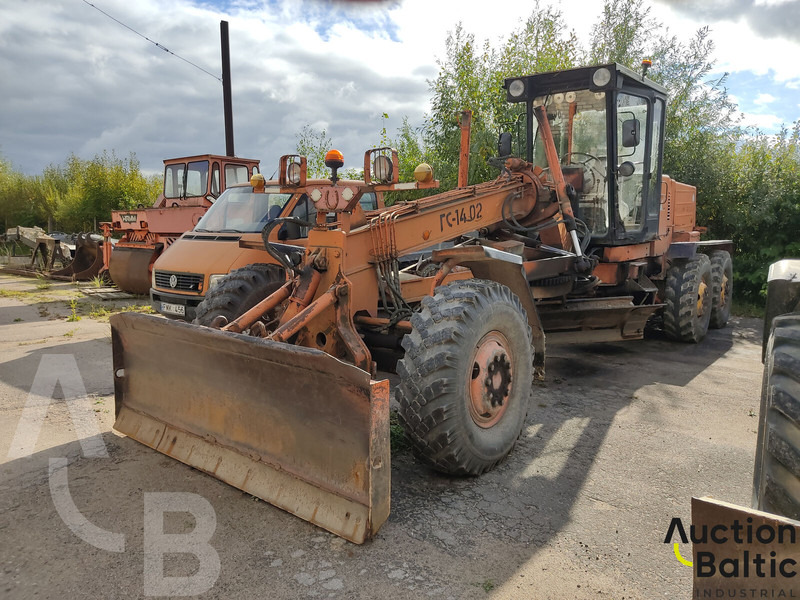 Brianskij Arsenal GS-14.02 - Motoniveladora: foto 1 Brianskij Arsenal GS-14.02 - Motoniveladora: foto 1