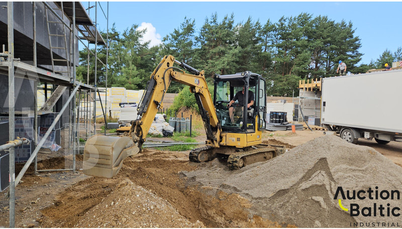 Caterpillar 303 CR - Mini escavadeira: foto 1 Caterpillar 303 CR - Mini escavadeira: foto 1